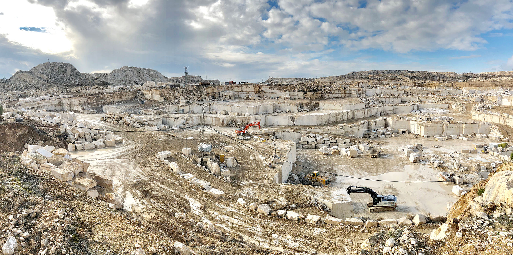 tetik marble, light travertine, mix travertine, travertine, classic travertine, rustic travertine, tumbled, travertinetumbled